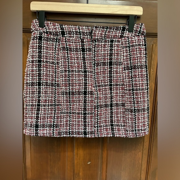 VTG Cute Plaid Mini skirt with gold buttons. Size S. - Picture 3 of 8